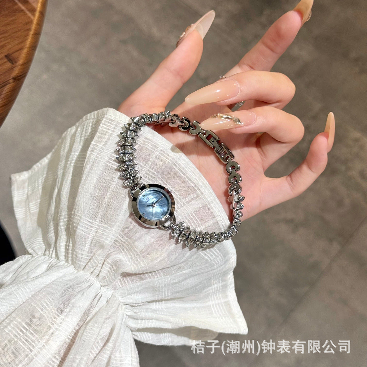 7